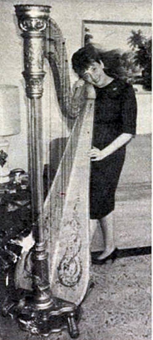 6-Komor Ágnes FilmSzinhazMuzsika_1967_1.jpg